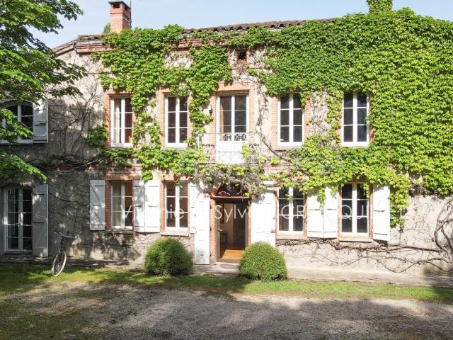 Maison 10 pièces 293 m²