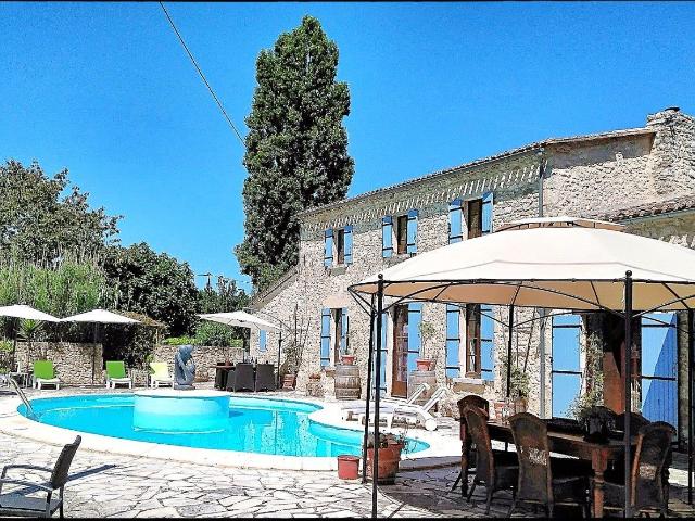 Maison 10 pièces 293 m²