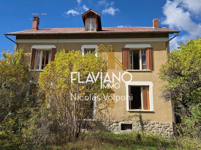 Maison 10 pièces 293 m²