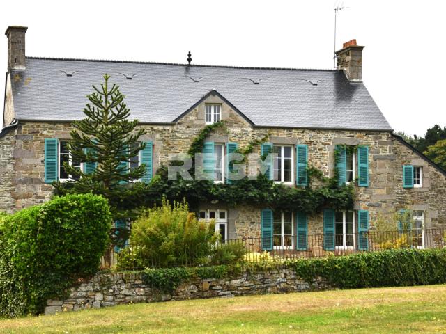Maison 10 pièces 293 m²