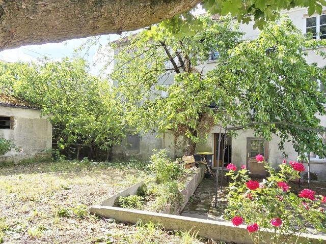Maison 10 pièces 290 m²