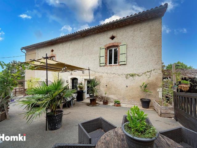 Maison 10 pièces 290 m²