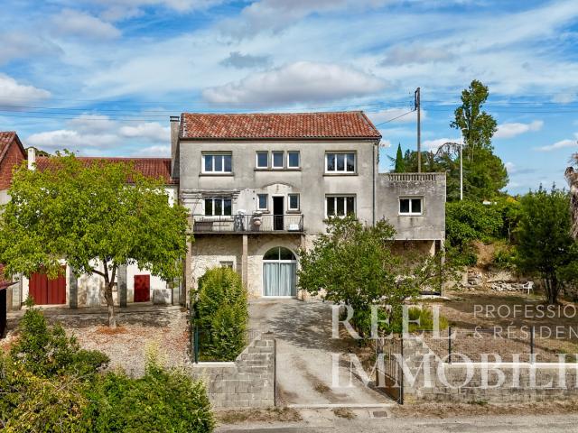 Maison 10 pièces 291 m²