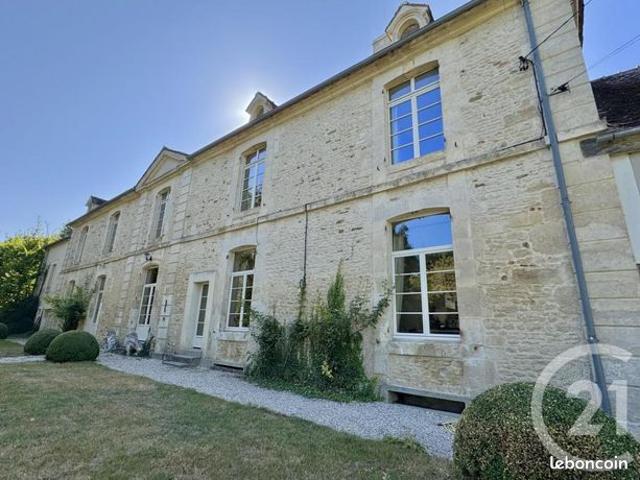 Maison 10 pièces 294 m²