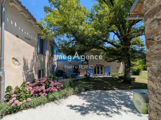 Maison 10 pièces 294 m²