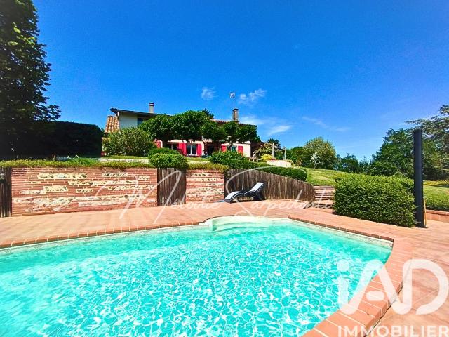 Maison 10 pièces 294 m²