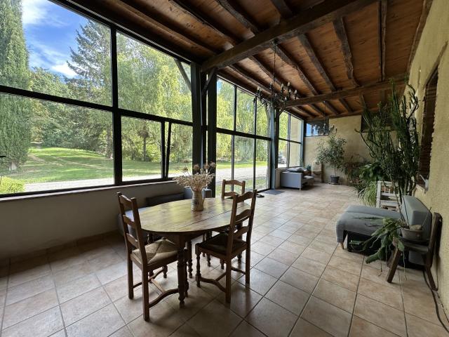 Maison 10 pièces 295 m²
