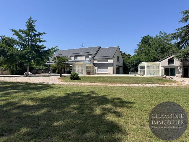 Maison 10 pièces 295 m²