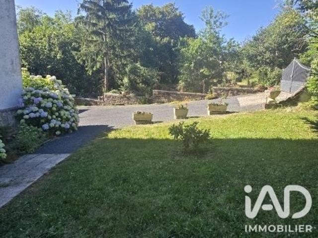 Maison 10 pièces 296 m²