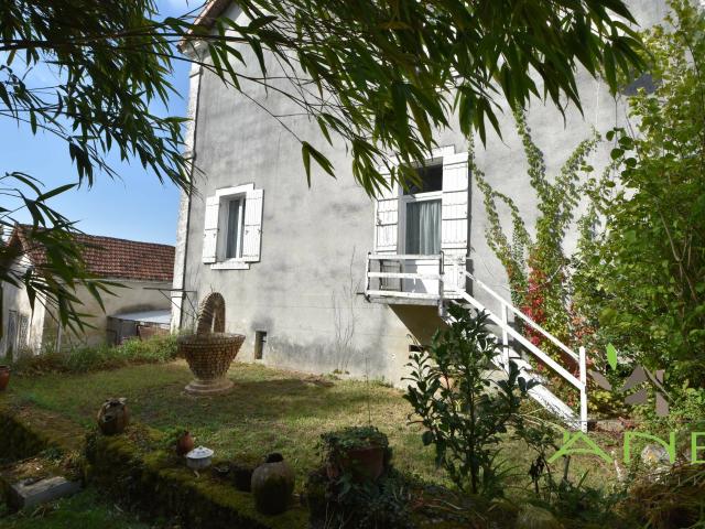 Maison 10 pièces 203 m²