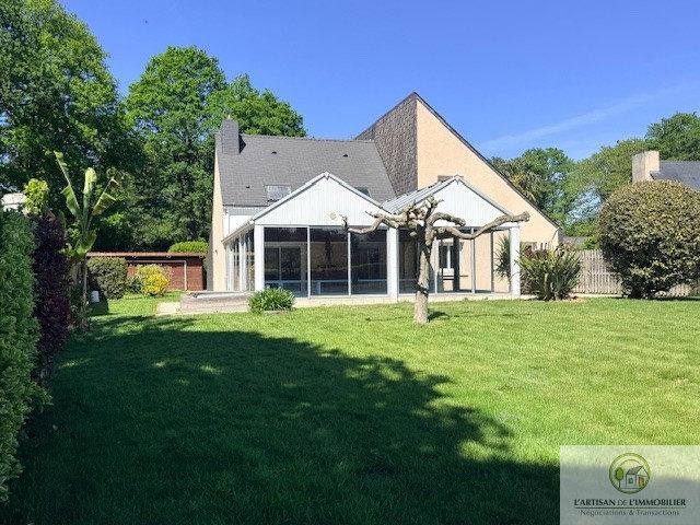 Maison 10 pièces 203 m²