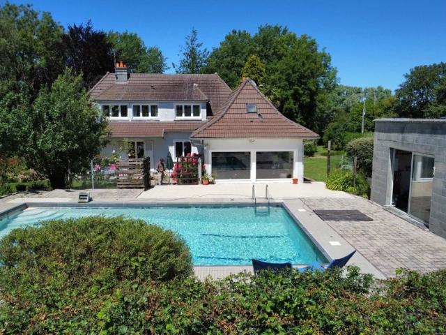 Maison 10 pièces 203 m²