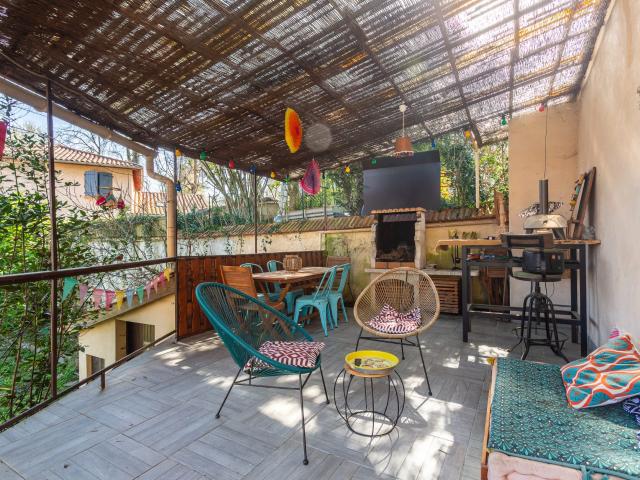 Maison 10 pièces 203 m²