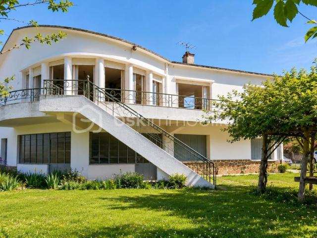 Maison 10 pièces 200 m²
