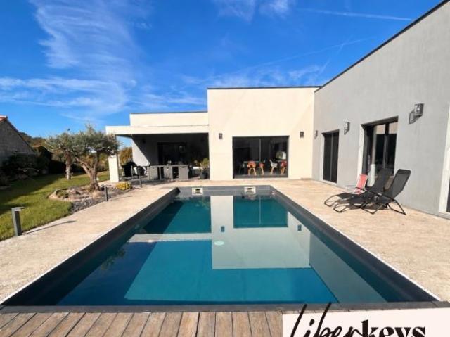 Maison 10 pièces 200 m²