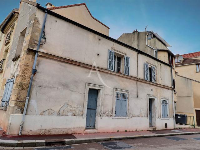 Maison 10 pièces 100 m²