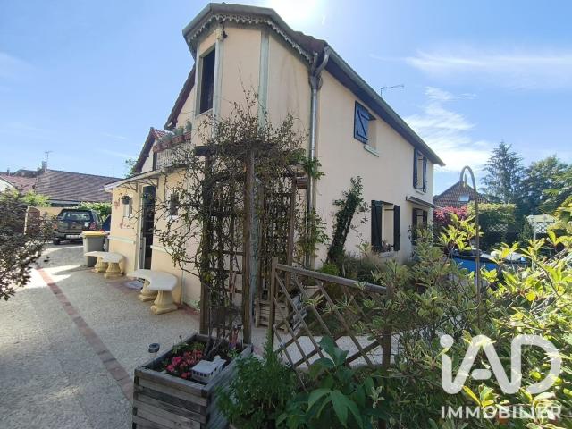 Maison 10 pièces 201 m²