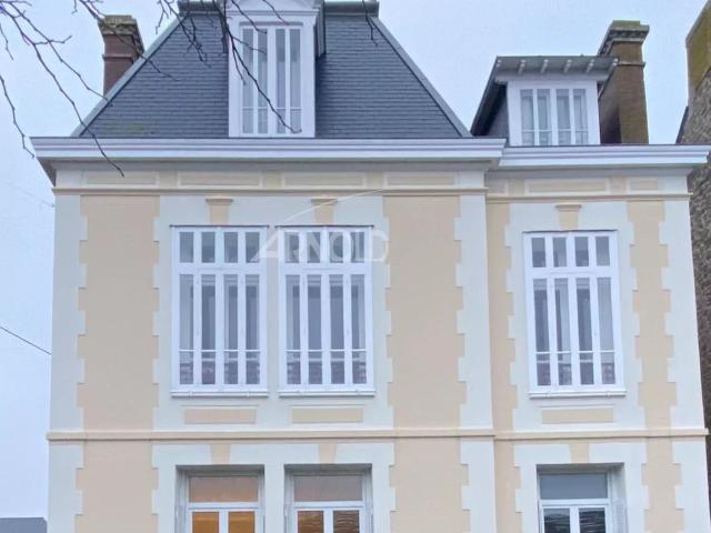 Maison 10 pièces 201 m²