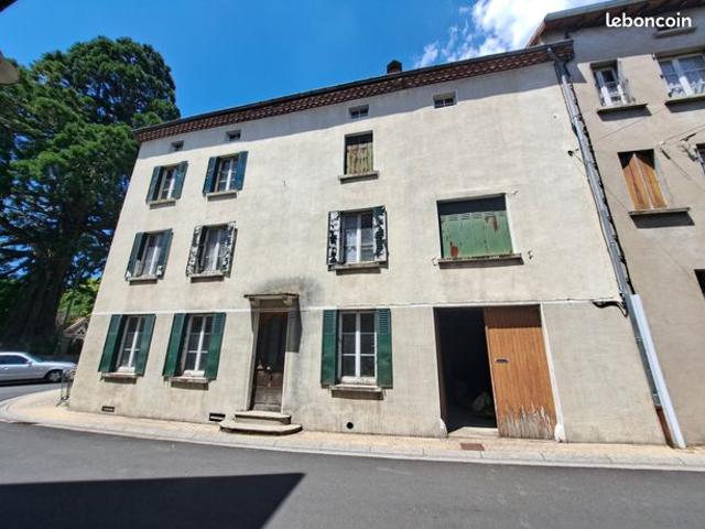 Maison 10 pièces 207 m²