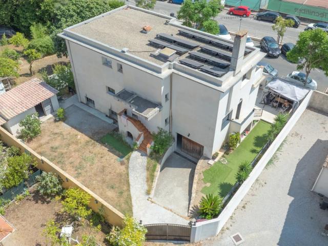 Maison 10 pièces 207 m²