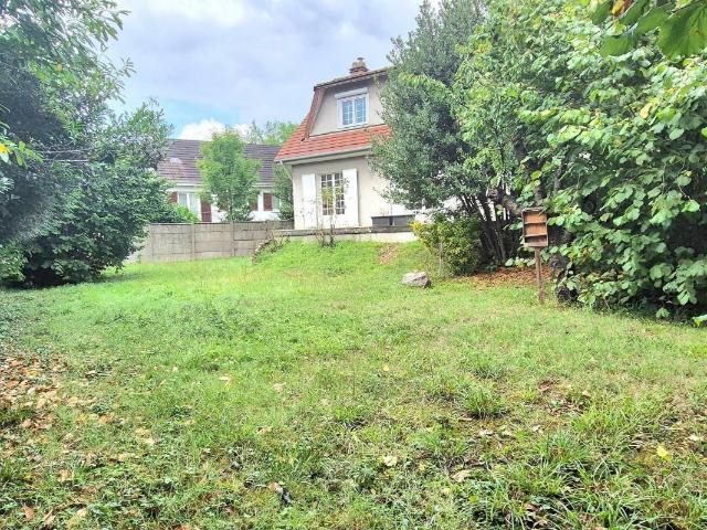 Maison 10 pièces 204 m²
