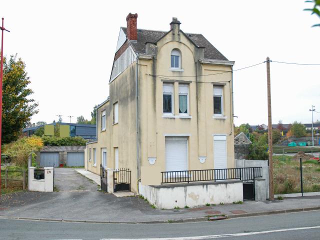 Maison 10 pièces 205 m²