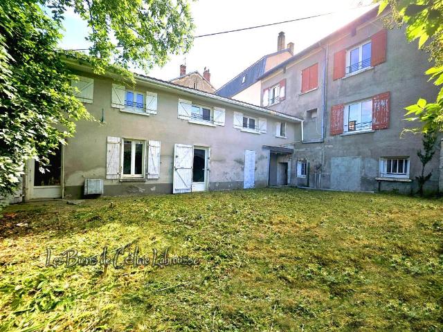 Maison 10 pièces 205 m²