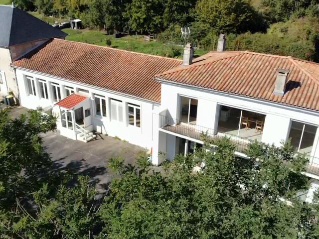 Maison 10 pièces 205 m²