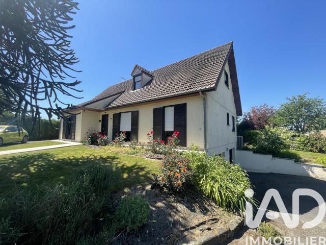 Maison 10 pièces 205 m²