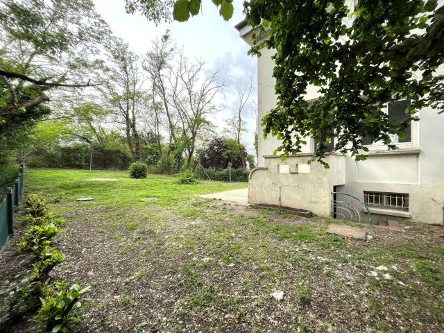 Maison 10 pièces 205 m²
