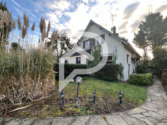 Maison 10 pièces 205 m²