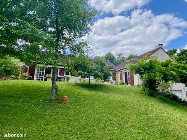 Maison 10 pièces 205 m²
