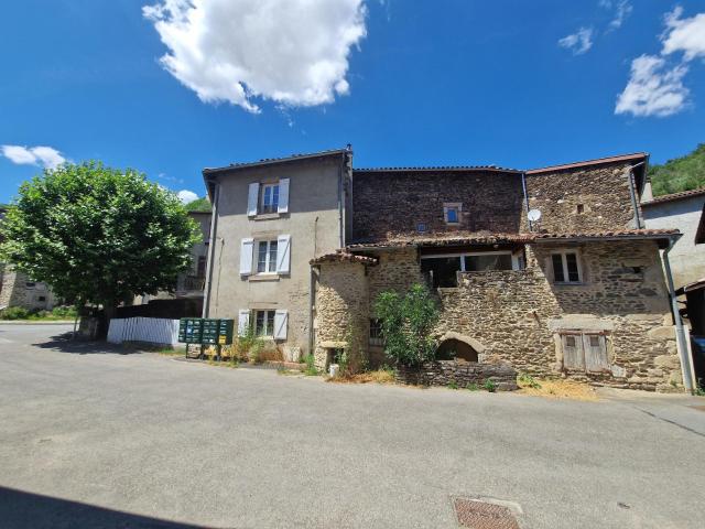 Maison 10 pièces 206 m²