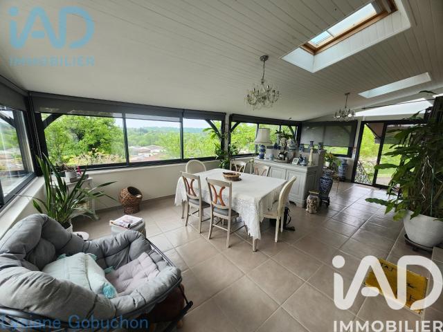 Maison 10 pièces 206 m²