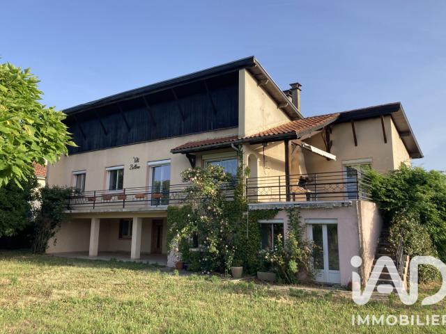 Maison 10 pièces 208 m²