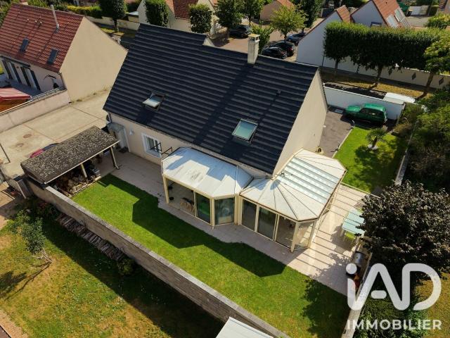 Maison 10 pièces 209 m²