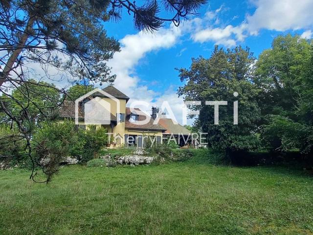 Maison 10 pièces 209 m²