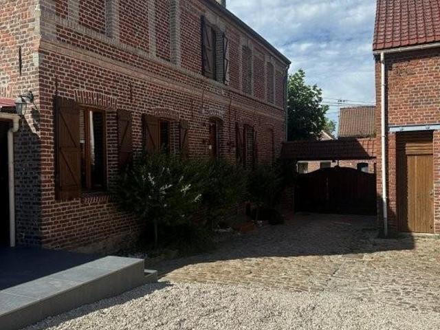 Maison 10 pièces 213 m²