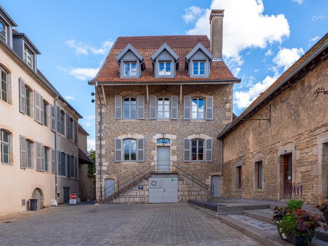 Maison 10 pièces 213 m²