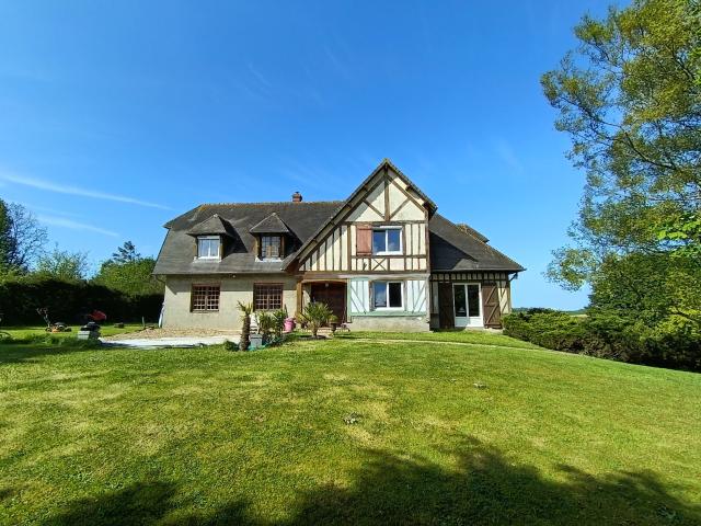 Maison 10 pièces 213 m²