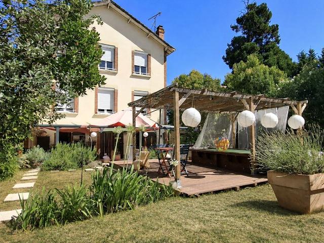 Maison 10 pièces 210 m²