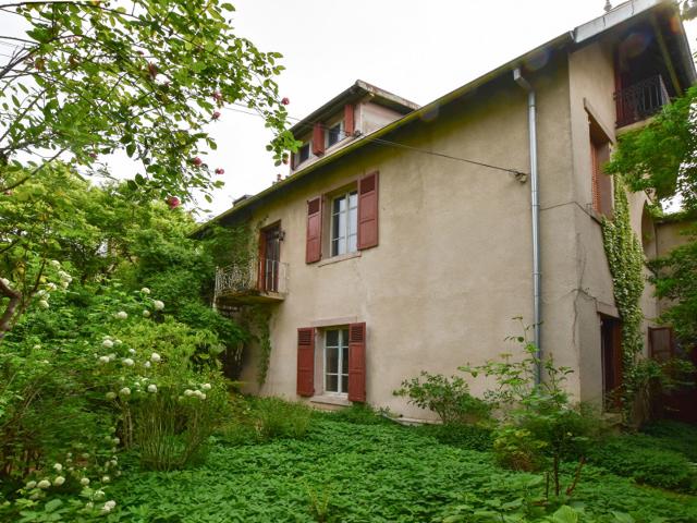 Maison 10 pièces 210 m²