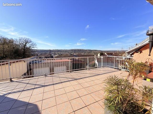 Maison 10 pièces 210 m²