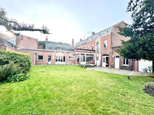 Maison 10 pièces 210 m²