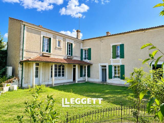 Maison 10 pièces 210 m²