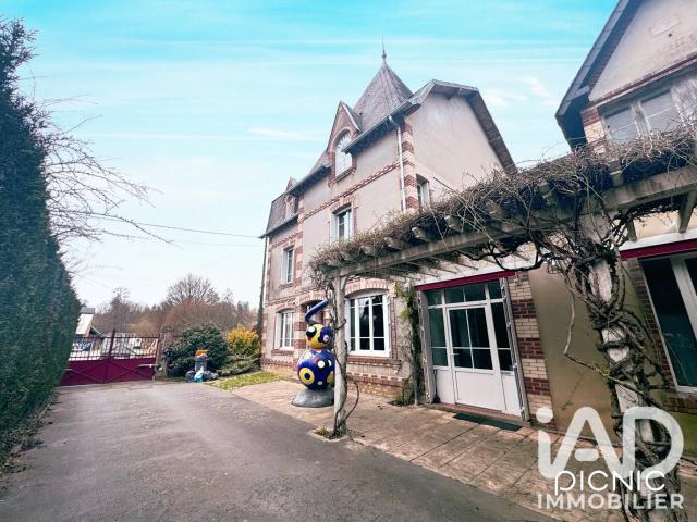 Maison 10 pièces 217 m²