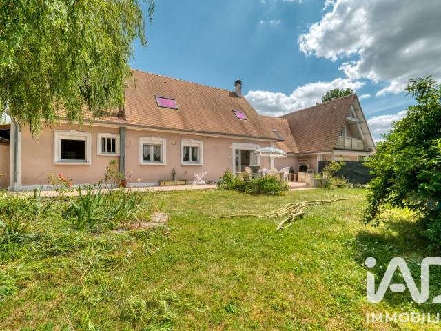 Maison 10 pièces 217 m²