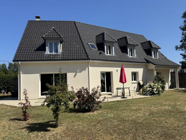 Maison 10 pièces 217 m²