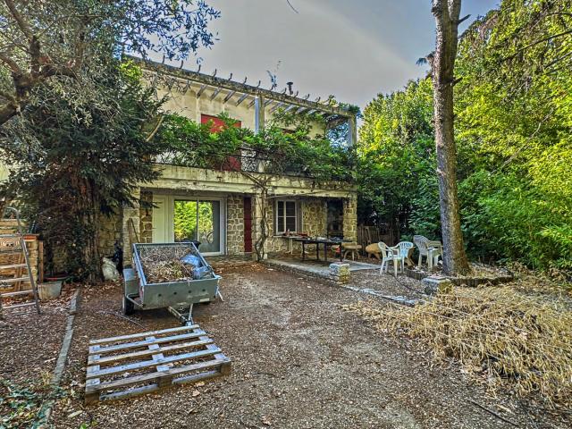 Maison 10 pièces 217 m²