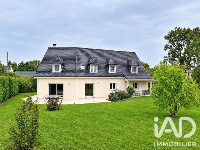 Maison 10 pièces 217 m²
